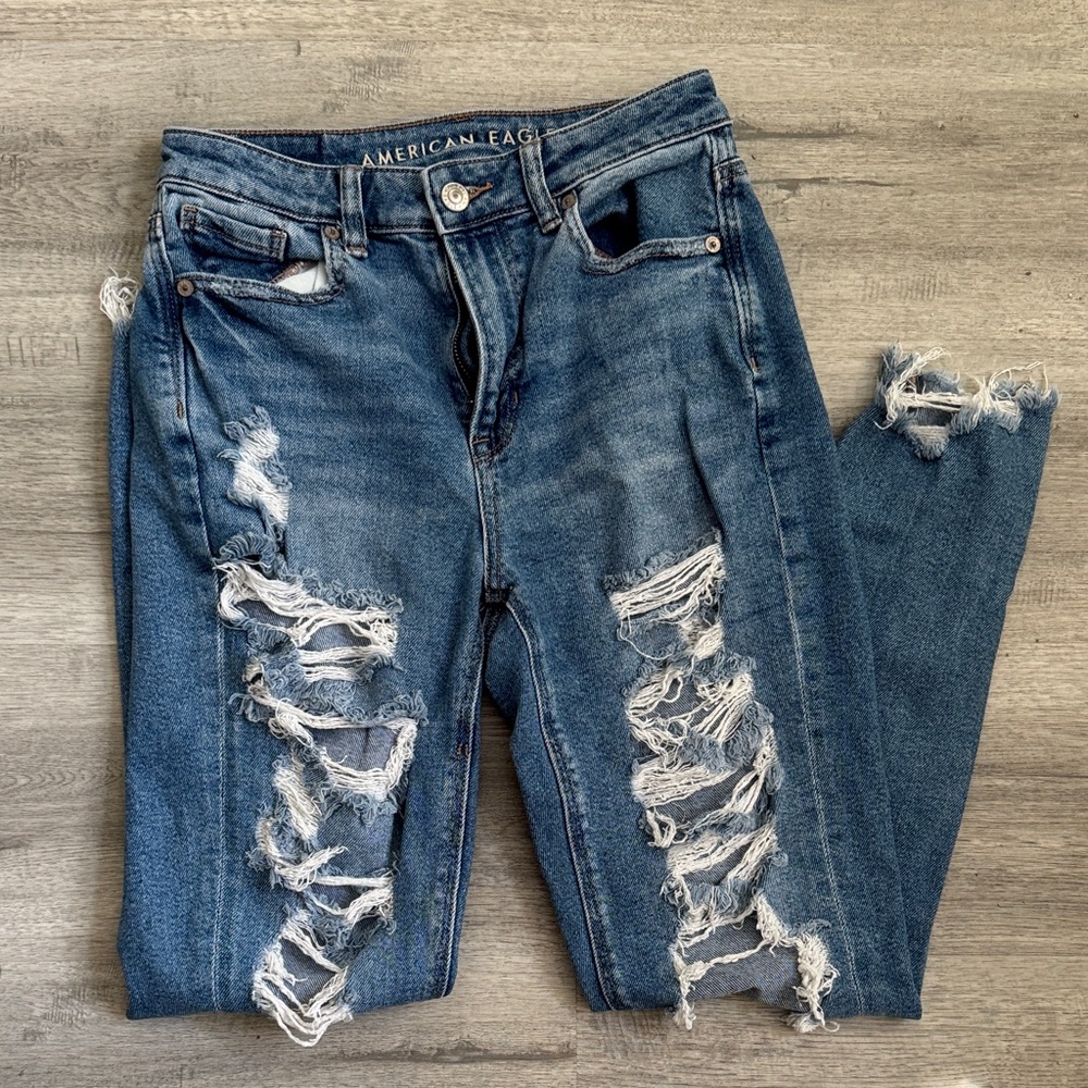 American Eagle Outfitters Women's Ripped Blue Boyfriend Jeans